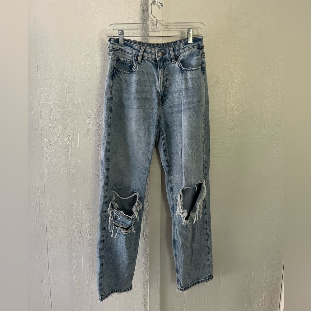 American Eagle Mom Straight Jean